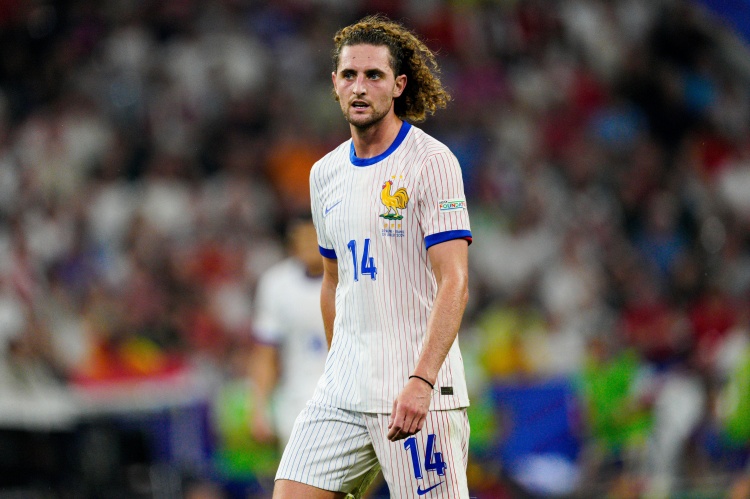 注册特权-拉比奥特今日首训米兰,周日有望登场博洛尼亚