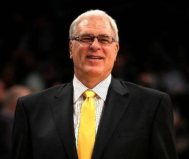 运筹帷幄:NBA历史殿堂级主教练的智慧之光