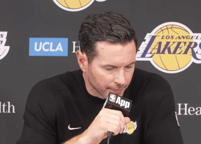 五大联赛投注-雷迪克全文采访：球队传球次数不足，詹姆斯为球队拼尽全力